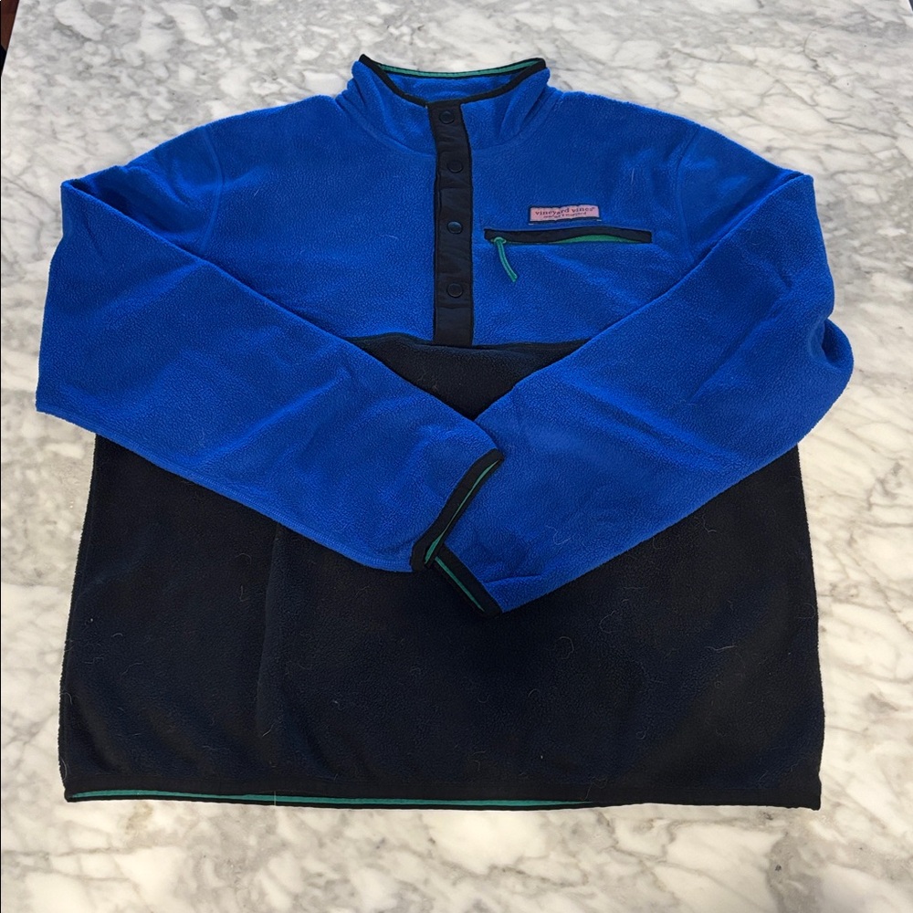 Vineyard Vines Blue Fleece with Black Trim